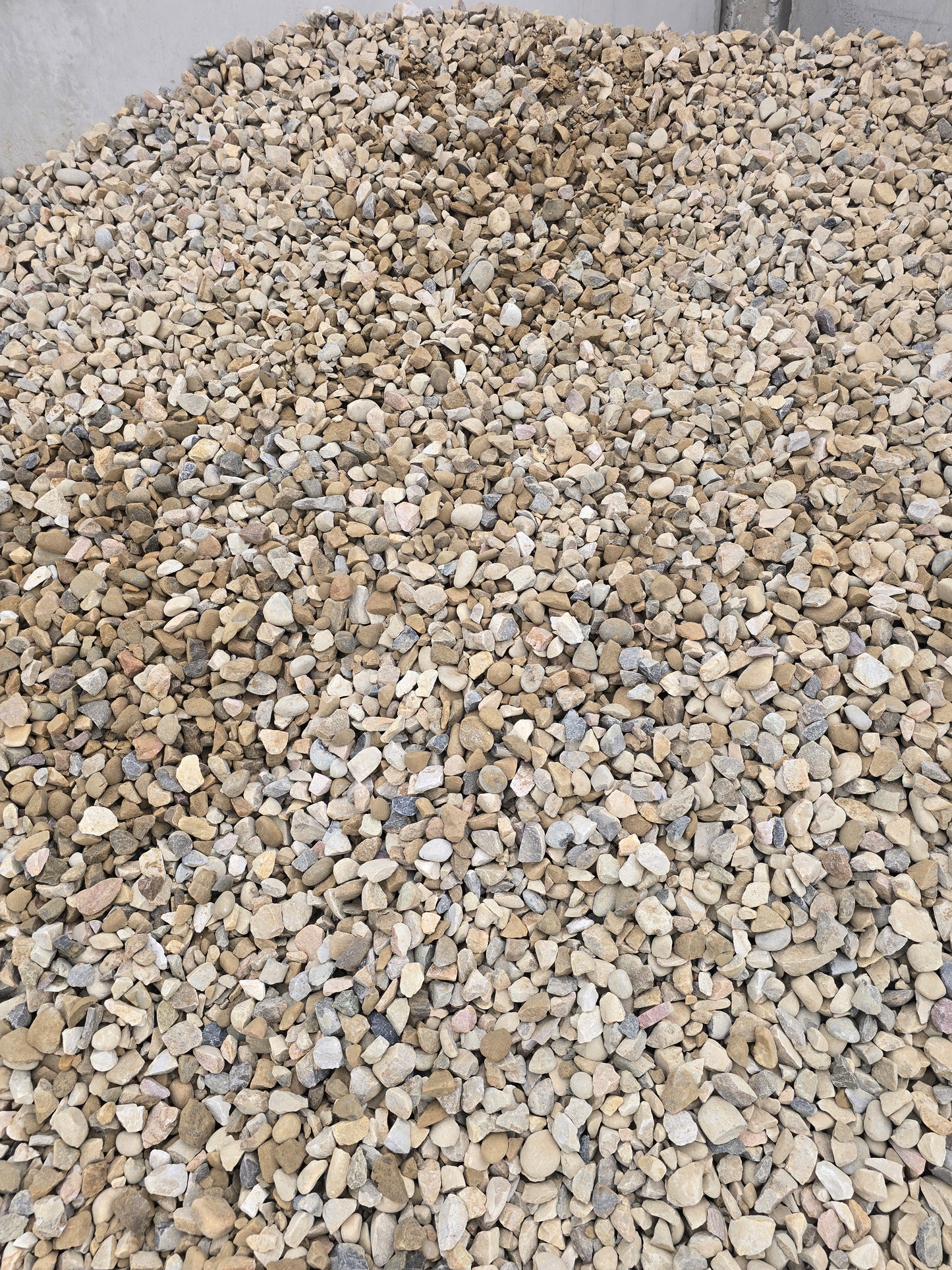 40mm Drain Rock Calgary | Bulk Delivery & Pickup